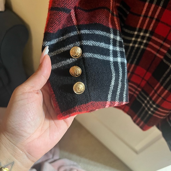 Blazer - Picture 3 of 5